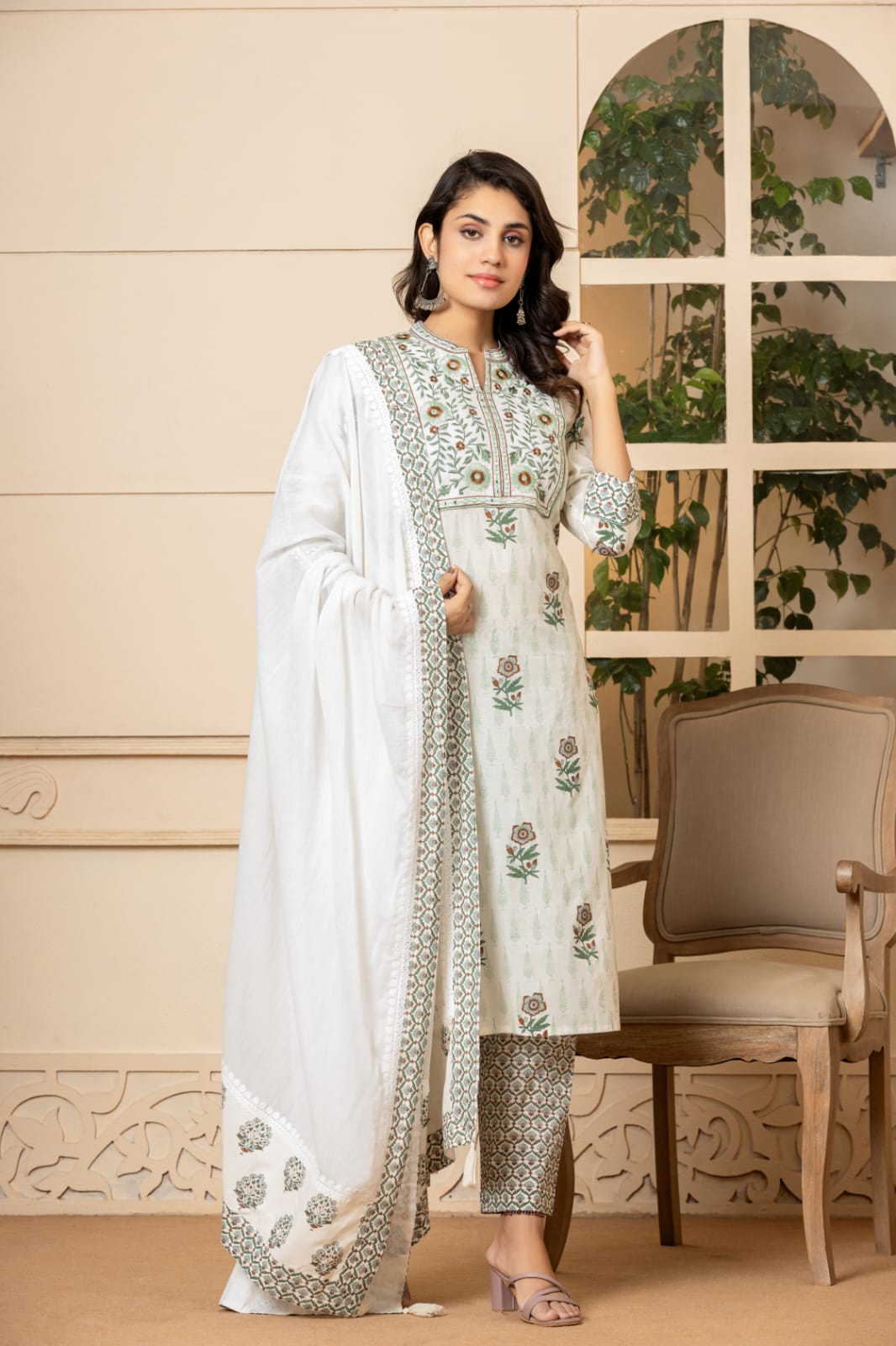 White printed cotton suit