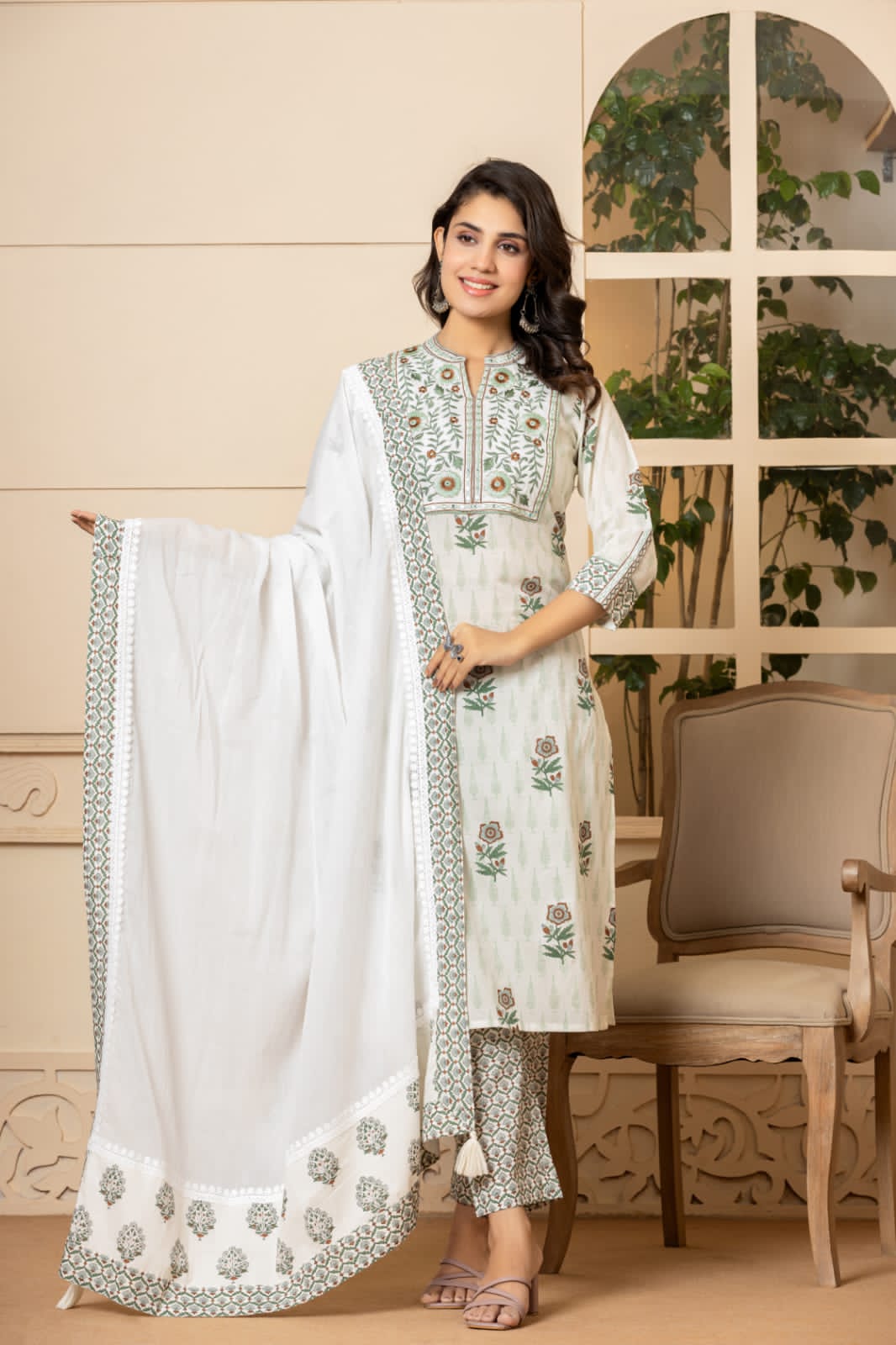 White printed cotton suit